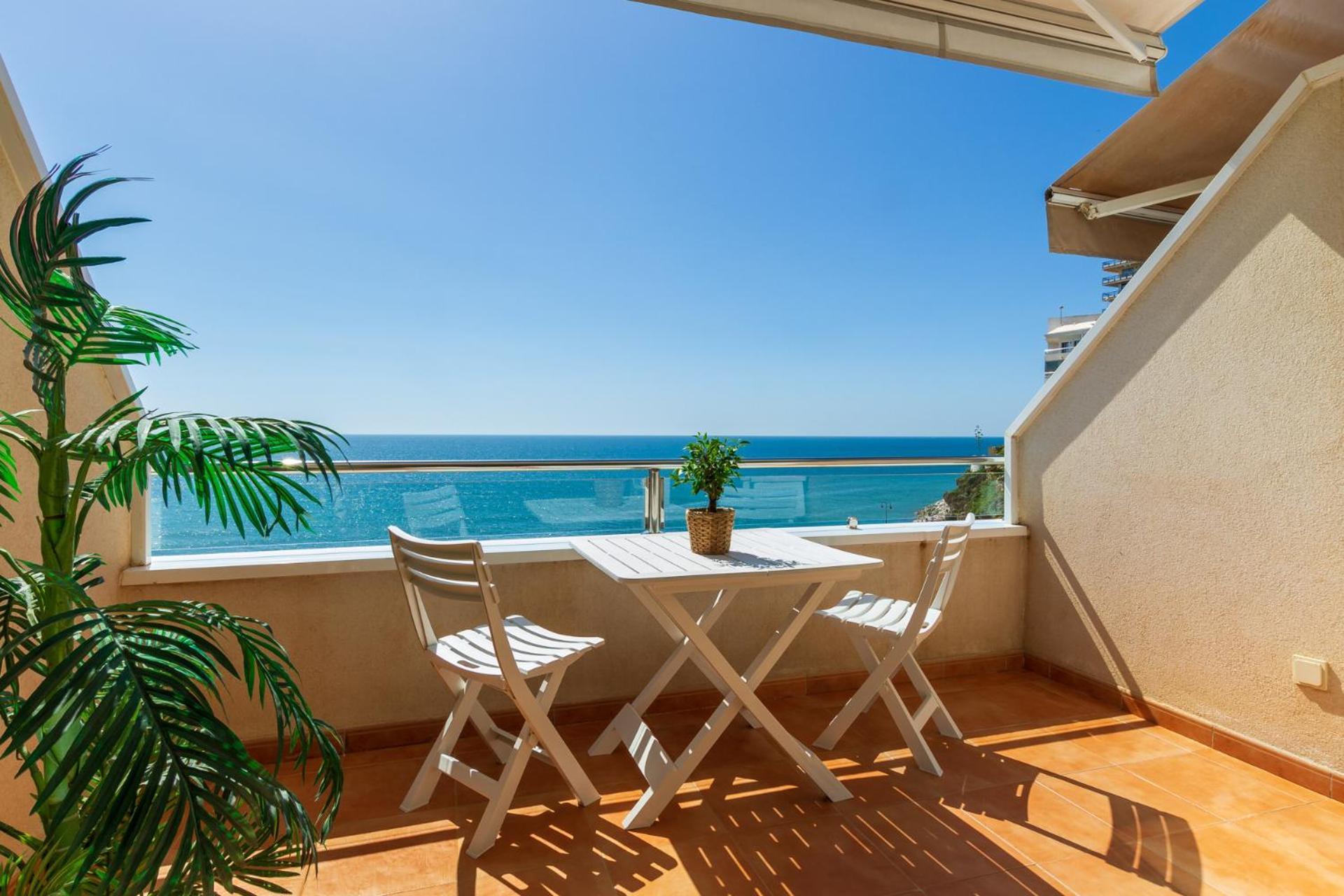 Roca Chica - Parking - Frente Playa - Terraza - Wifi - Bajondillo Y Carihuela Apartment Torremolinos Exterior photo