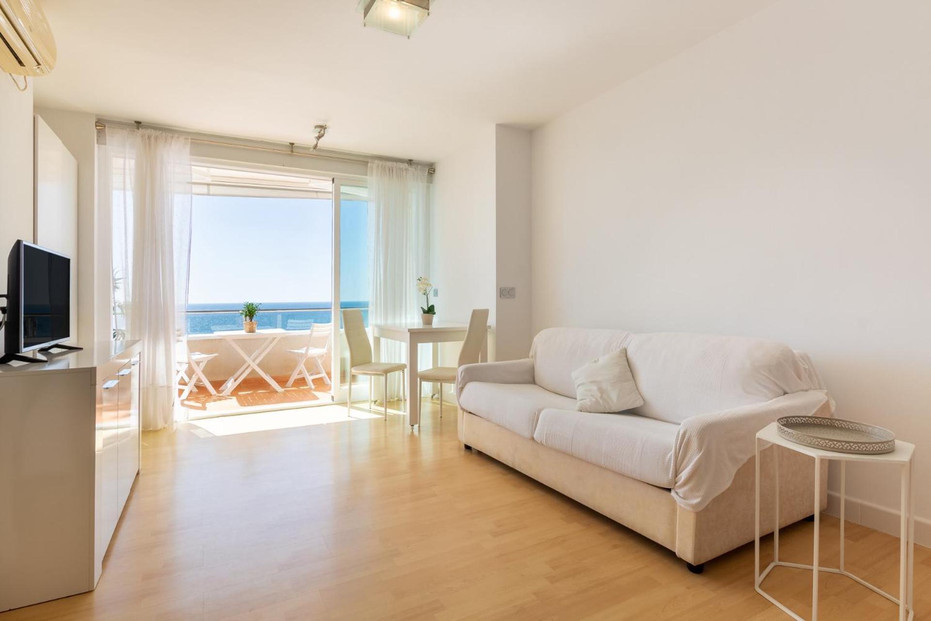 Roca Chica - Parking - Frente Playa - Terraza - Wifi - Bajondillo Y Carihuela Apartment Torremolinos Exterior photo